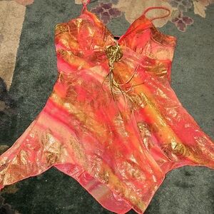 Fairy orange and salmon pink with gold ascents, size small flowy top